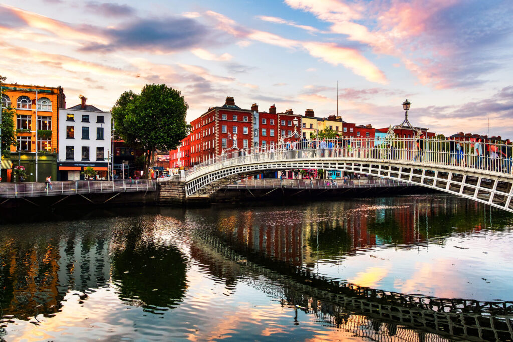 Comesta Reizen Ha'penny Bridge Comesta Reizen Ha'penny Bridge